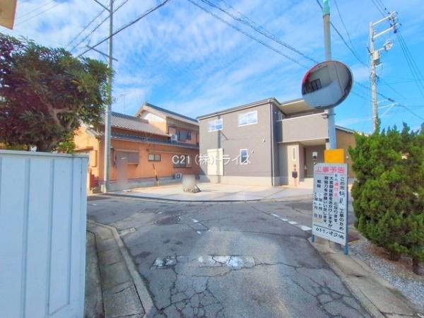 Livele　Garden.西尾市一色町下乾地第2　1号棟