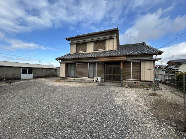 西尾市一色町藤江上元〆の中古一戸建