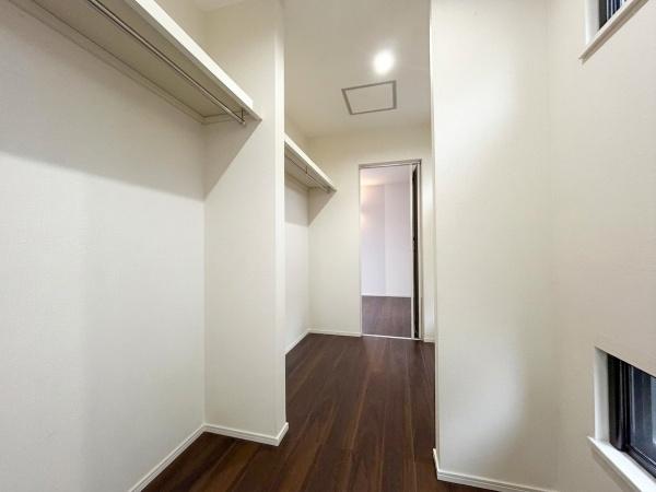 西尾市平坂吉山２丁目の中古一戸建て