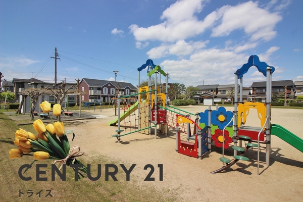 LINAGE　西尾市新渡場1丁目01期　2号棟(戸ヶ崎１号公園)
