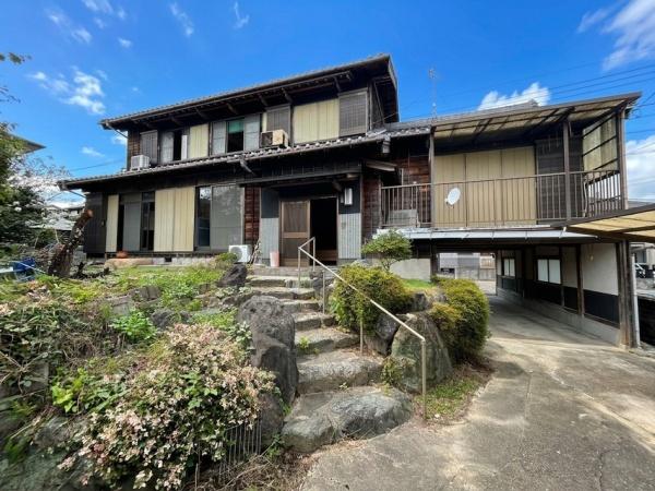 知多郡阿久比町大字白沢字中野根の中古一戸建