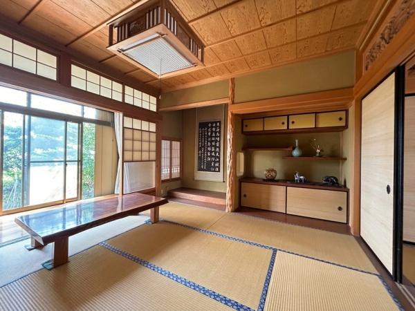 知多郡阿久比町大字白沢字中野根の中古一戸建