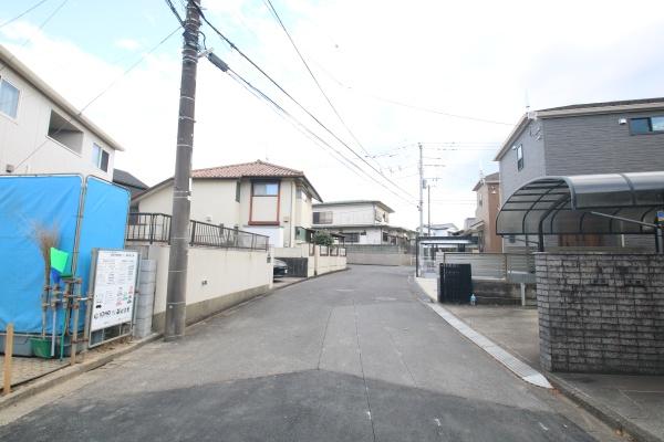 成田市加良部4丁目2　新築戸建て　全2棟