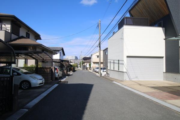 成田市加良部4丁目2　新築戸建て　全2棟