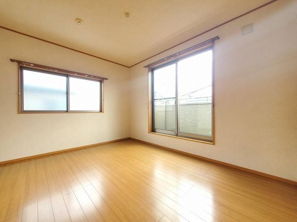 鎌ケ谷市東道野辺６丁目の中古一戸建て