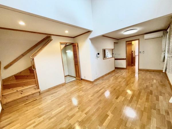 千葉市中央区汐見丘町　戸建て