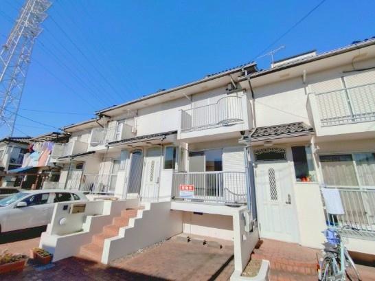千葉市花見川区浪花町　連棟式戸建て