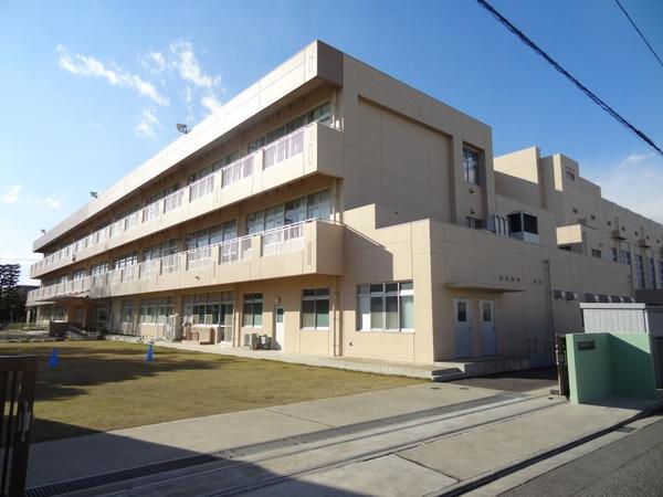 パークホームズ稲毛海岸ラコリエル(千葉市立緑町小学校)