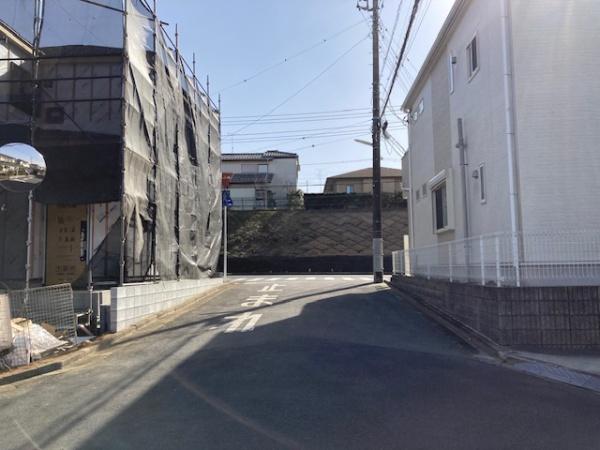 成田市橋賀台4　新築戸建て　全2棟