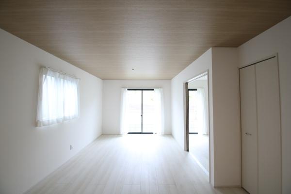 成田市橋賀台4　新築戸建て　全2棟