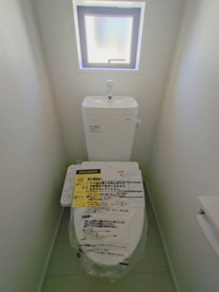 千葉市稲毛区穴川4丁目　全2棟　新築戸建
