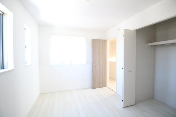 成田市玉造3　新築戸建て　全2棟