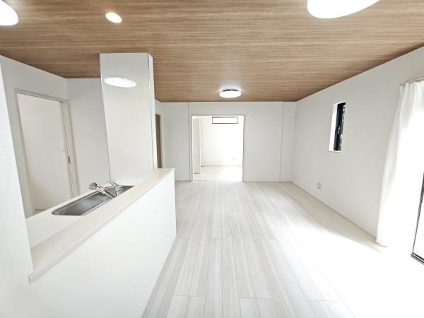 ユーカリが丘1丁目3　新築戸建て　1号棟