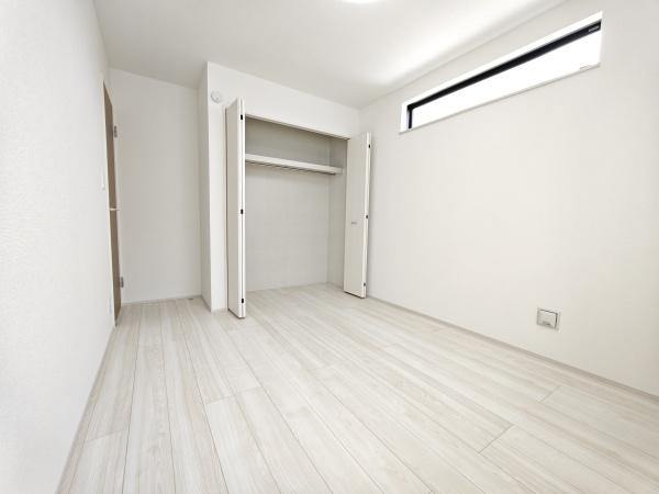 ユーカリが丘1丁目3　新築戸建て　1号棟
