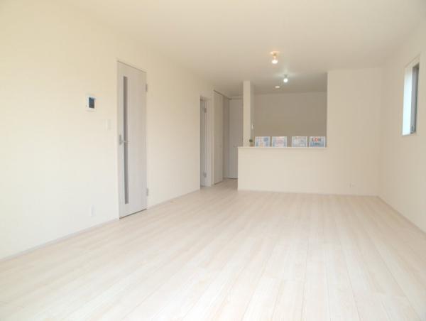 小倉町　新築戸建て