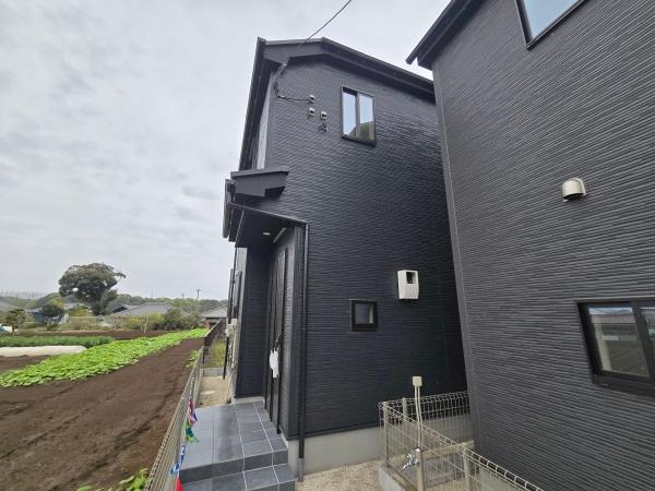 グラファーレ八千代市萱田　新築戸建　全2棟