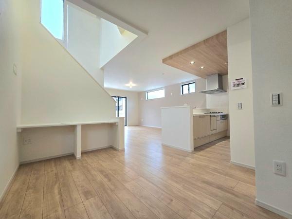 千葉市若葉区小倉台10期　新築戸建て　全2棟
