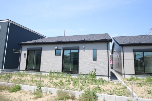 潮来市日の出5丁目23-3期　新築戸建て2号棟