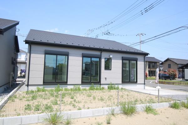 潮来市日の出5丁目23-3期　新築戸建て3号棟