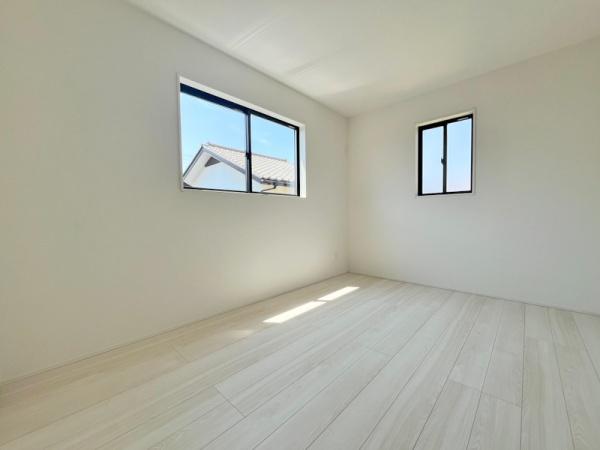 グラファーレ四街道市下志津新田12期　全1棟　新築戸建