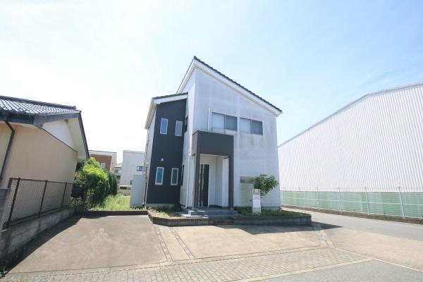 八街市中央の中古一戸建て