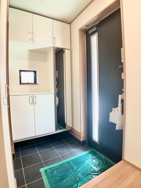 四街道市下志津新田 新築戸建て 全3棟(玄関)