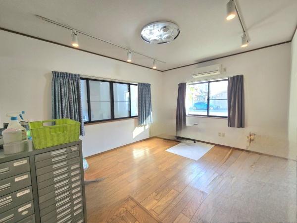 市川市末広２丁目の中古一戸建て