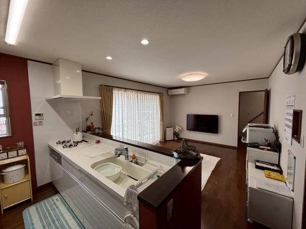 佐倉市寺崎北1丁目の中古一戸建て(リビング)