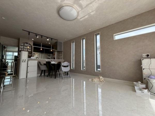 佐倉市寺崎北1丁目の中古一戸建て(リビング)