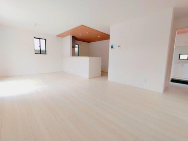 グラファーレ千葉市花見川区長作台11期　全1棟　新築戸建