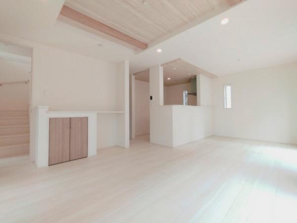 千葉市花見川区横戸町　1号棟　新築戸建