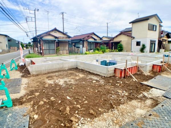 四街道市栗山1074番 新築分譲住宅 全3棟(前面道路含む現地写真)