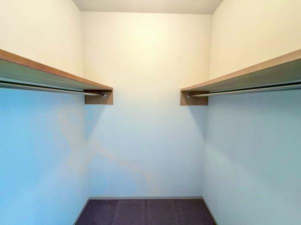 スカイプラザユーカリが丘イーストタワー(収納)