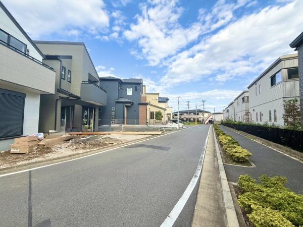 八千代台北11丁目 新築戸建 全2棟(前面道路含む現地写真)