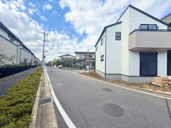 八千代台北11丁目 新築戸建 全2棟(前面道路含む現地写真)
