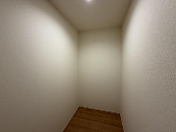 若葉区小倉台6丁目　新築戸建　B号棟C号棟