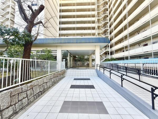 東建検見川マンションＢ棟