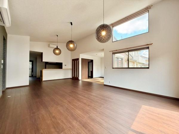 八街市八街は　平屋建て