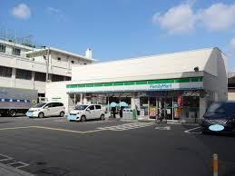 グローバルハイツ森小路三号棟(ファミリーマート新森二丁目店)