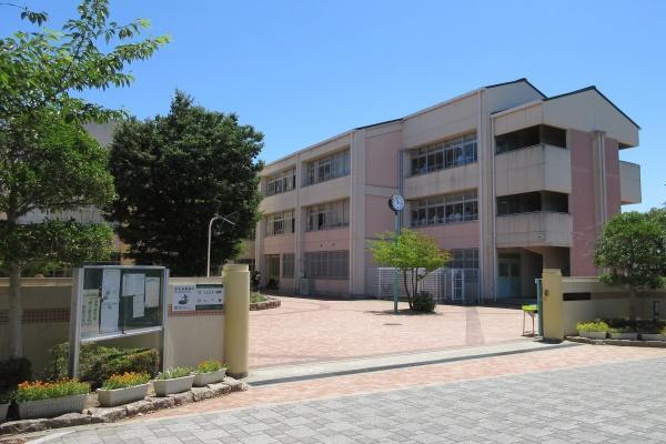 エリオ西神南 参号棟(神戸市立井吹東小学校)