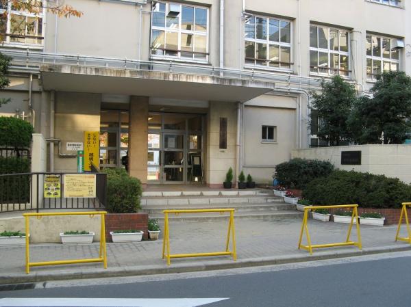 朝日プラザアルティマタワーズ(大阪市立成育小学校)