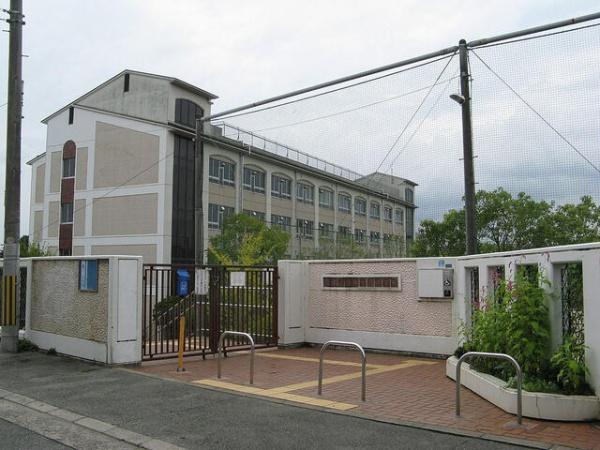 ディオ・フェルティ豊中(豊中市立螢池小学校)