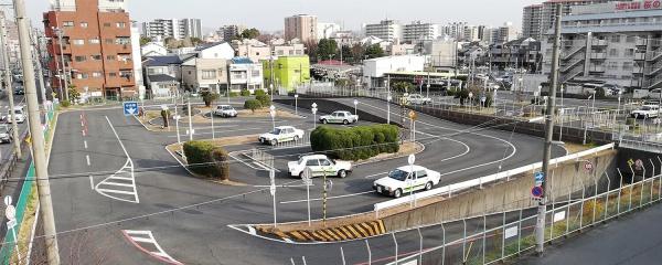 京橋グリーンハイツ3号棟(ミヤコジマドライビングスクール)