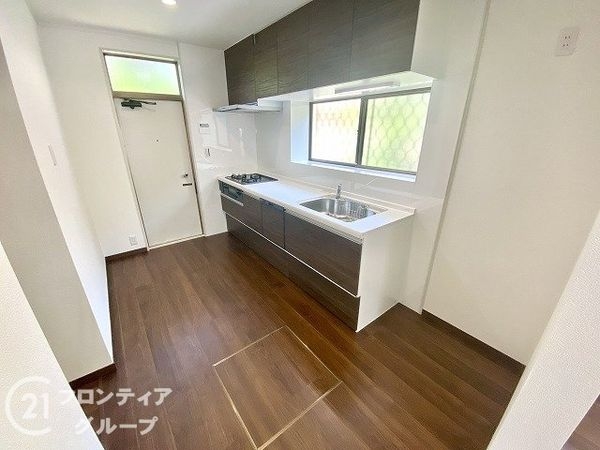 奈良市東登美ヶ丘６丁目の中古一戸建て