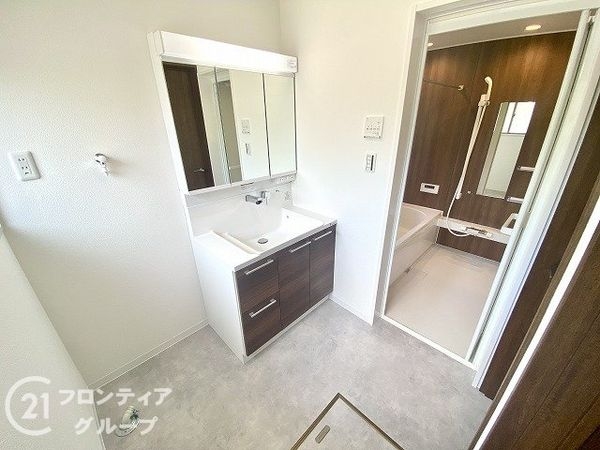 奈良市東登美ヶ丘６丁目の中古一戸建て
