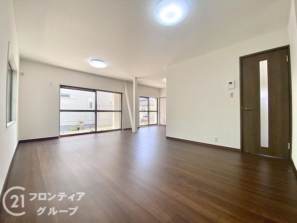 奈良市東登美ヶ丘６丁目の中古一戸建て