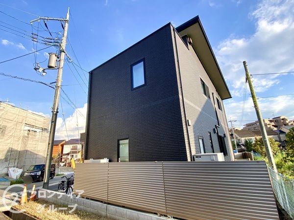 奈良市三松２丁目の中古一戸建て