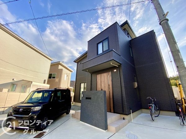 奈良市三松２丁目の中古一戸建て