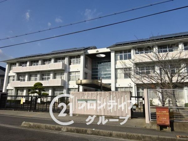 北葛城郡上牧町滝川台２丁目　新築一戸建て　２号棟(上牧町立上牧第三小学校)