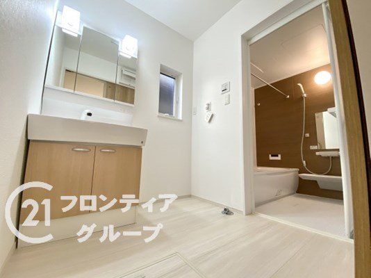 生駒郡斑鳩町目安４丁目の中古一戸建て